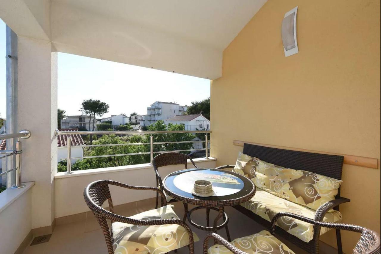 Apartments Otok 2 Trogir Exterior photo